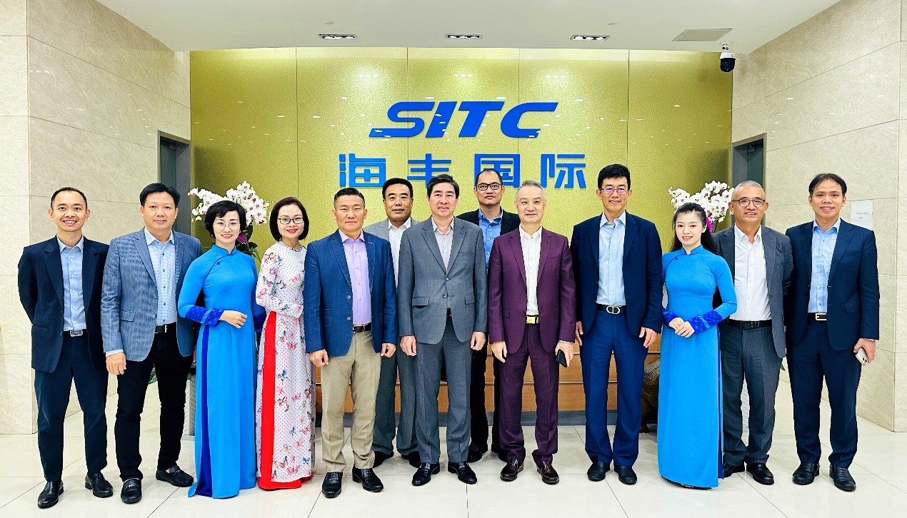 SNP general manager NGO MINH THUAN and his delegation visited SITC